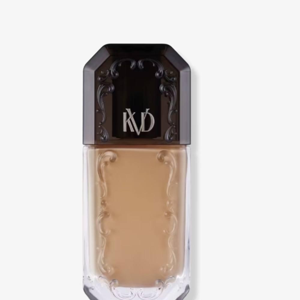 Tan Liquid Foundation with Natural Finish